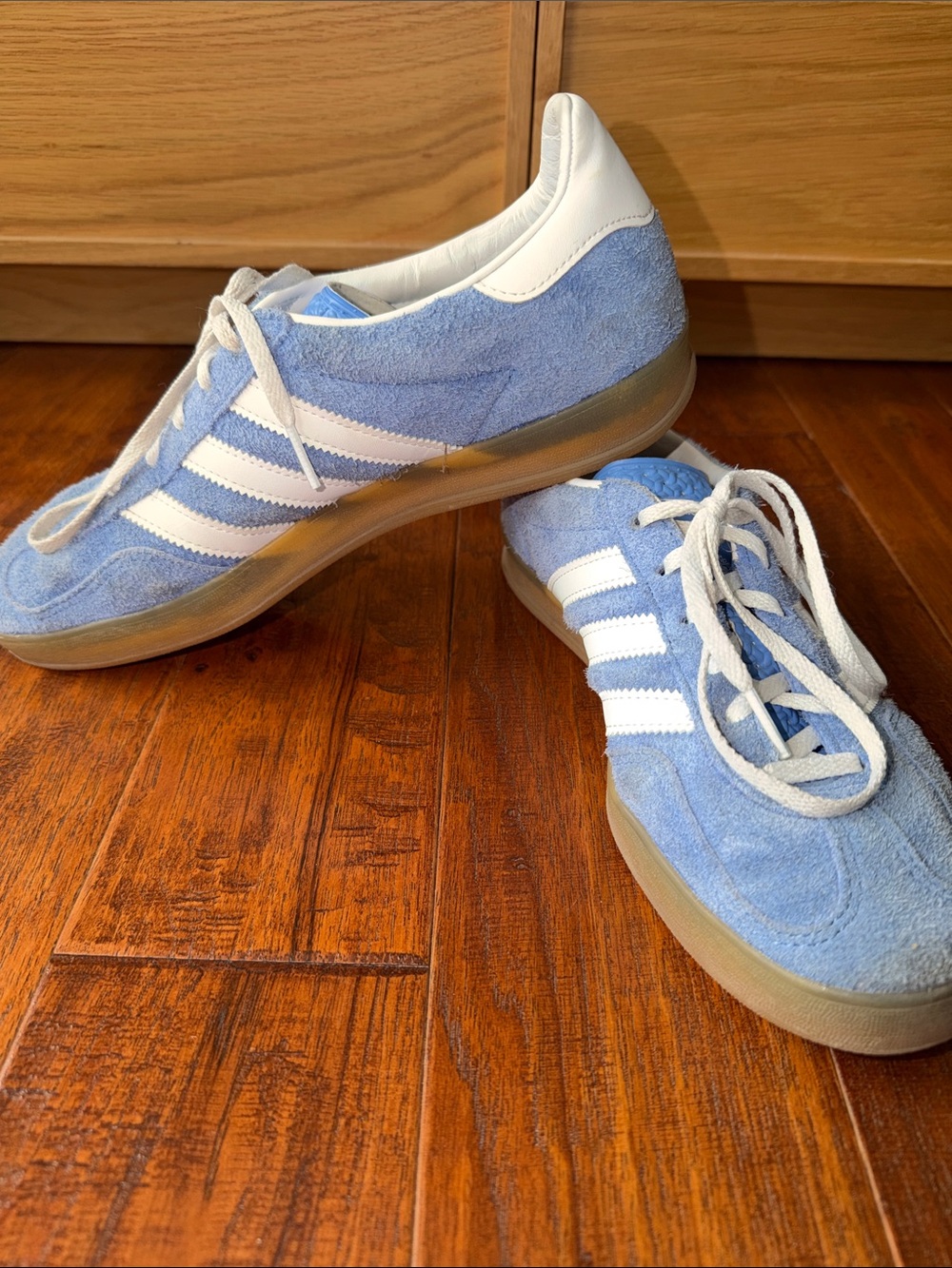 Adidas GAZELLE INDOOR SHOES, W9, Blue Fusion / Cloud White / Gold Metallic